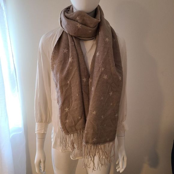 Scarf - Picture 3 of 10